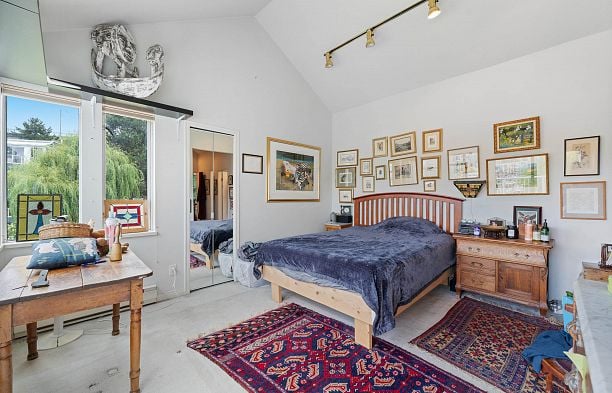 1525 Mariner Walk False Creek