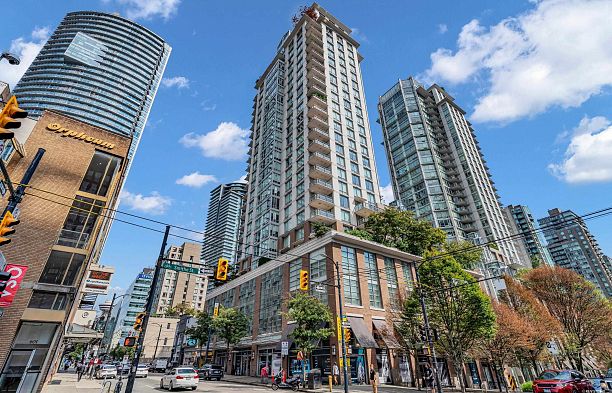 1002 565 Smithe Street Downtown VW