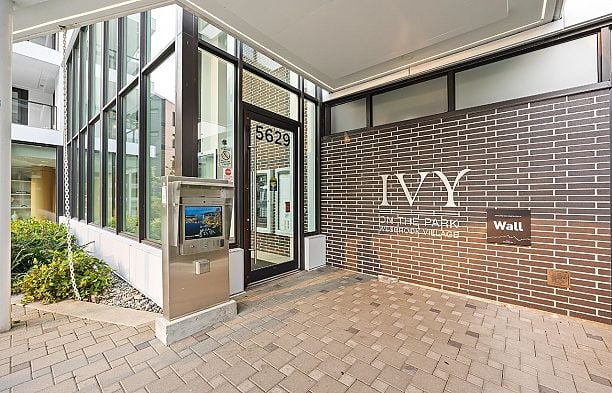1501 5629 Birney Avenue University VW
