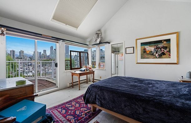 1525 Mariner Walk False Creek