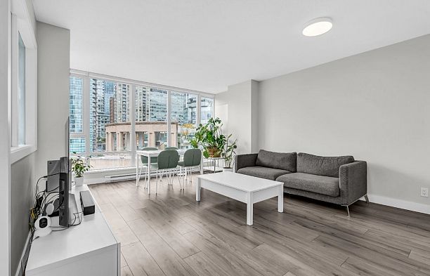 1805 788 Hamilton Street Downtown VW
