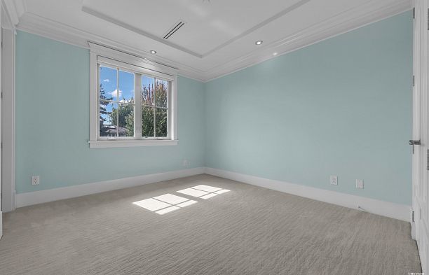 7283 Wiltshire Street South Granville