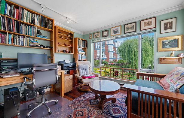 1525 Mariner Walk False Creek
