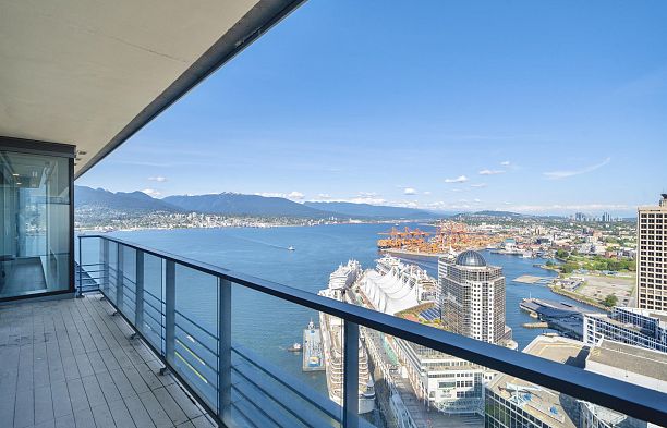 4102 1011 W Cordova Street Coal Harbour