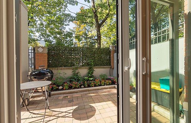 1490 Hornby Street Yaletown