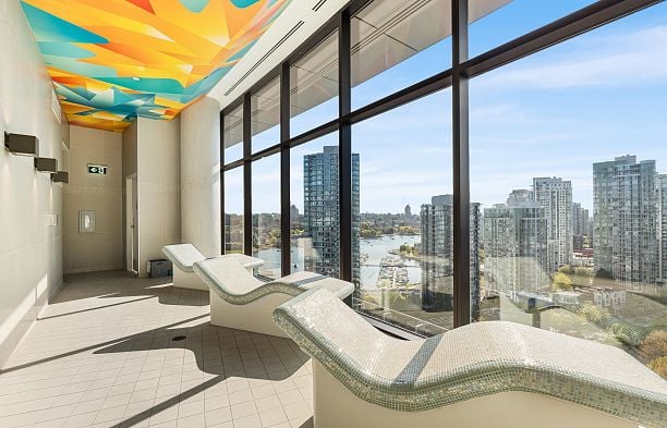 1387 87 Nelson Street Yaletown