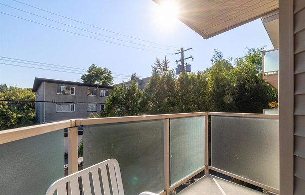 304 998 W 19th Avenue Cambie