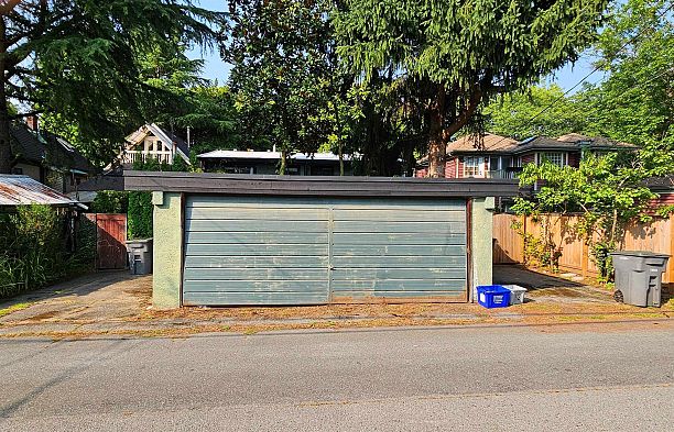 2214 W 14th Avenue Kitsilano