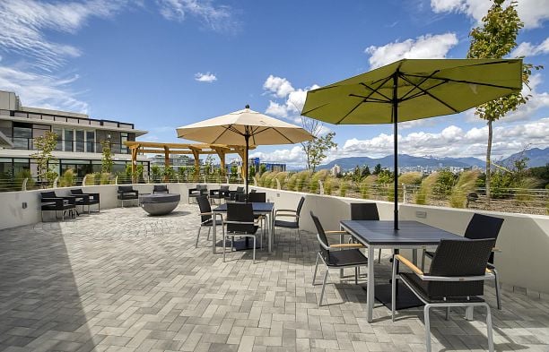 372 438 W King Edward Avenue Cambie