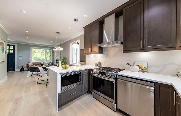 6530 Angus Drive South Granville