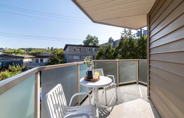 304 998 W 19th Avenue Cambie