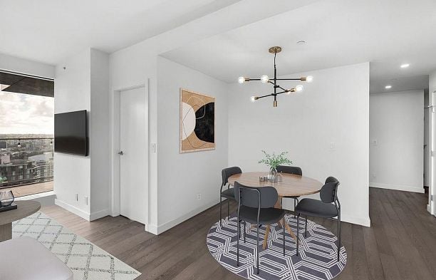 4208 1480 Howe Street Yaletown