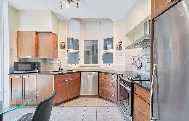 1490 Hornby Street Yaletown