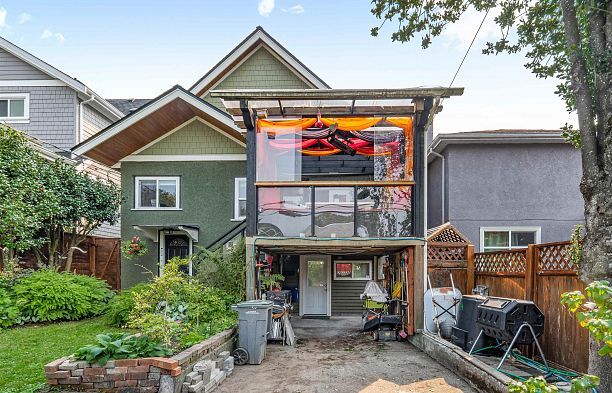661 W 20th Avenue Cambie
