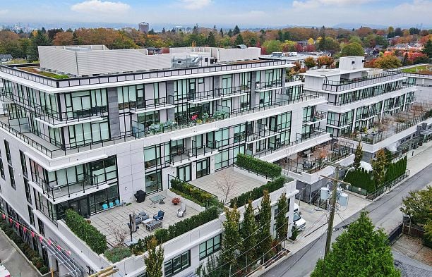 372 438 W King Edward Avenue Cambie