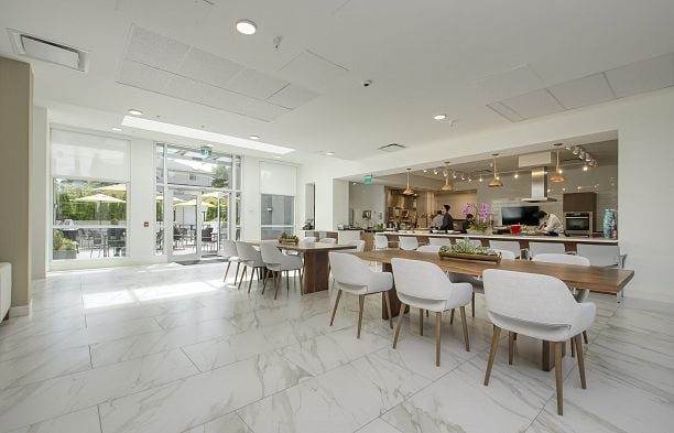 372 438 W King Edward Avenue Cambie
