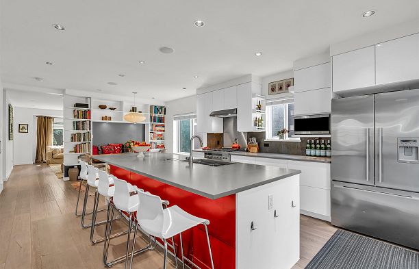 661 W 20th Avenue Cambie