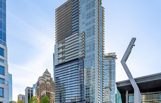 4102 1011 W Cordova Street Coal Harbour