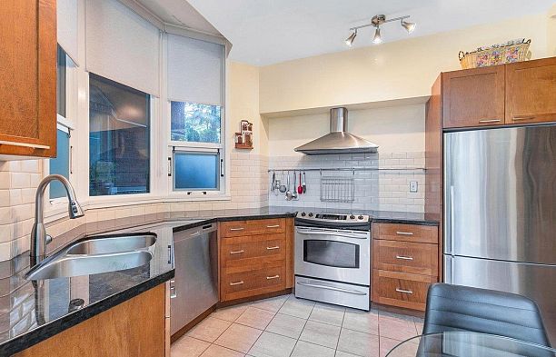 1490 Hornby Street Yaletown