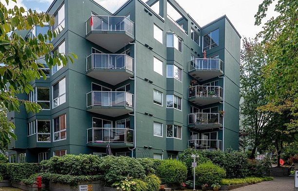604 1508 Mariner Walk False Creek