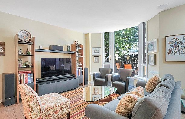 1490 Hornby Street Yaletown