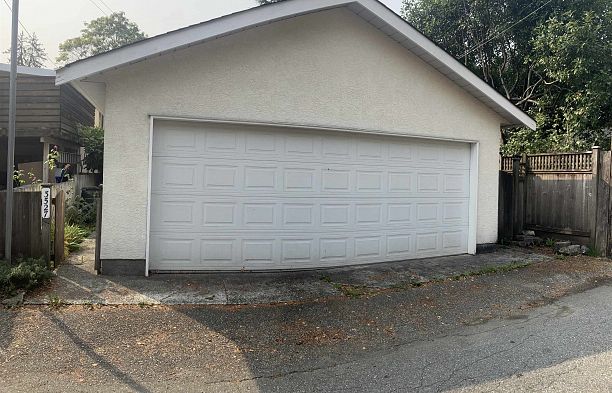 3527 W King Edward Avenue Dunbar