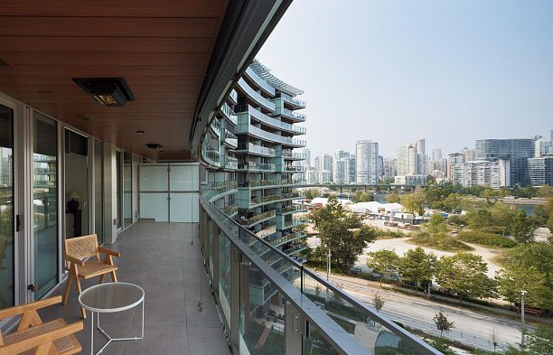 1013 1768 Cook Street False Creek