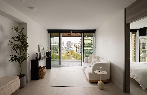 1013 1768 Cook Street False Creek