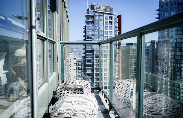 2909 1239 W Georgia Street Coal Harbour