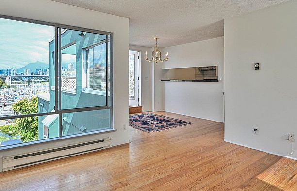 604 1508 Mariner Walk False Creek