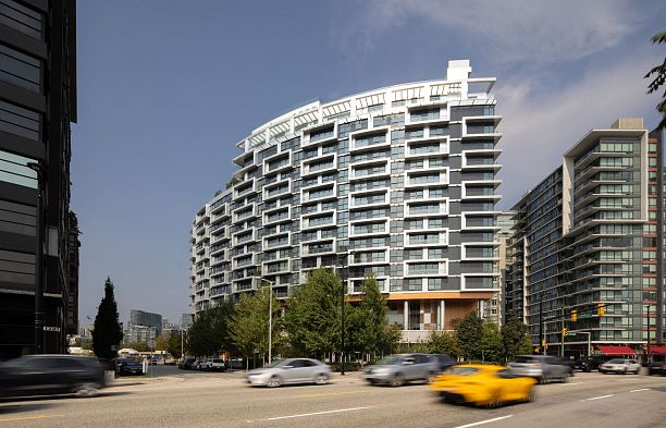 1013 1768 Cook Street False Creek