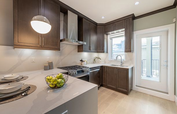 6530 Angus Drive South Granville