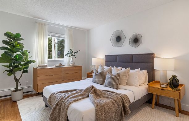 304 998 W 19th Avenue Cambie