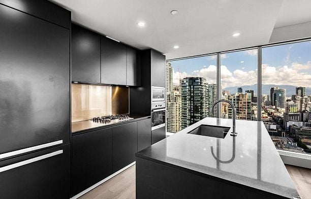 4208 1480 Howe Street Yaletown