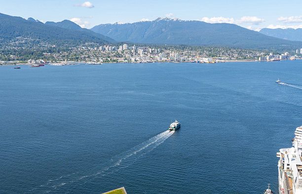 4102 1011 W Cordova Street Coal Harbour