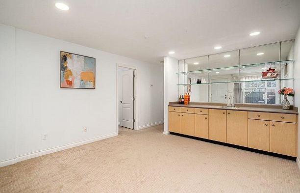 2818 W 19th Avenue Arbutus