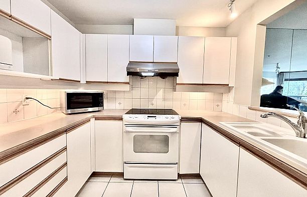 213 525 Wheelhouse Square False Creek