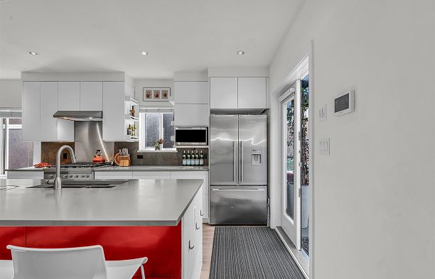 661 W 20th Avenue Cambie