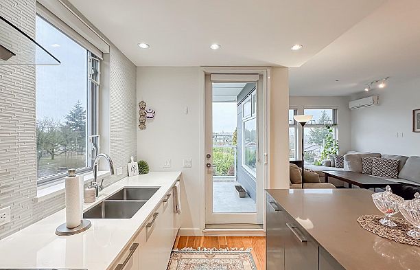 505 4867 Cambie Street Cambie
