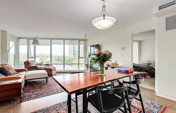 503 8 Smithe Mews Yaletown