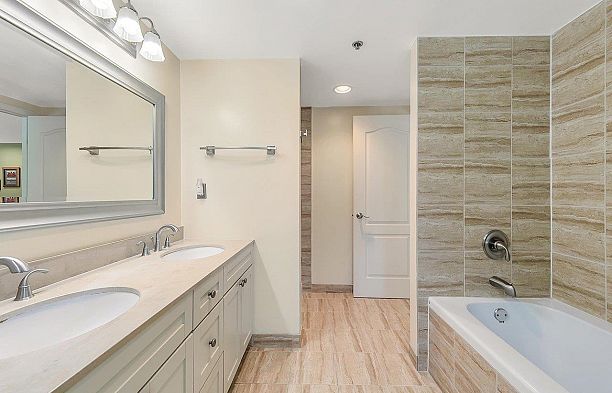 1490 Hornby Street Yaletown