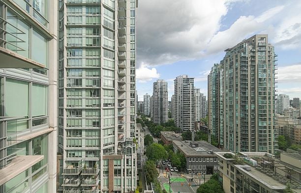 1502 565 Smithe Street Downtown VW