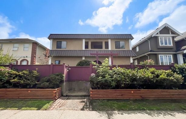 2236 W 18th Avenue Arbutus