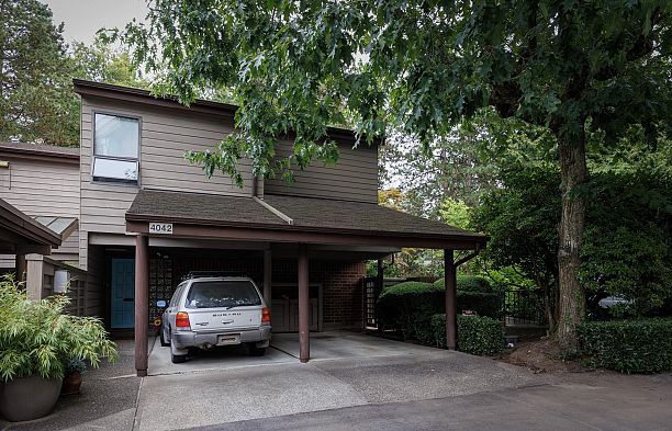 4042 Yew Street Quilchena