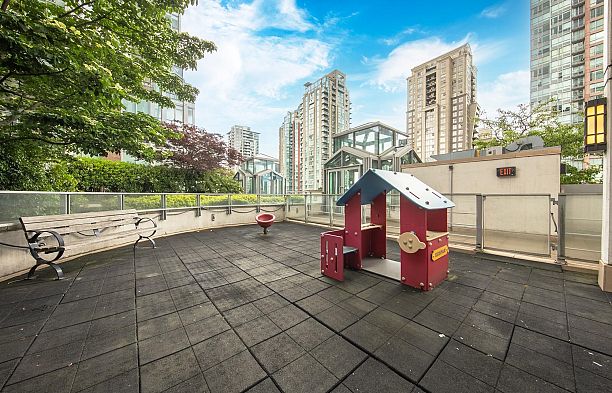 1502 565 Smithe Street Downtown VW