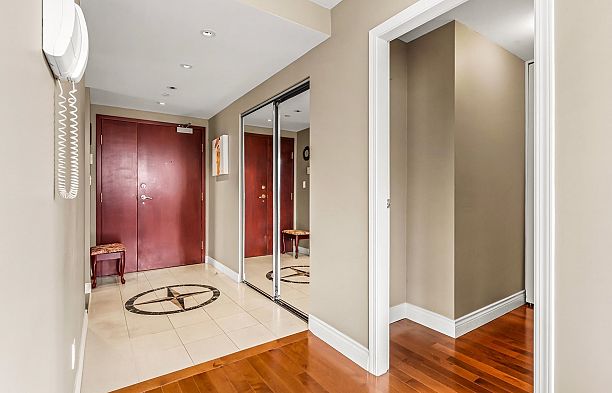 1605 1383 Marinaside Crescent Yaletown