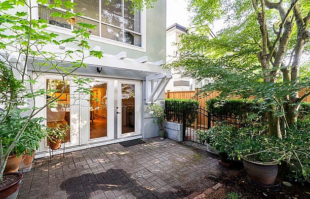 102 3188 Camosun Street Point Grey