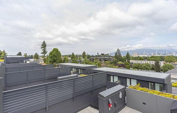 555 W 26th Avenue Cambie