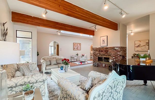 2236 W 18th Avenue Arbutus