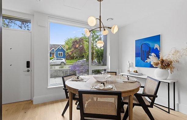 555 W 26th Avenue Cambie